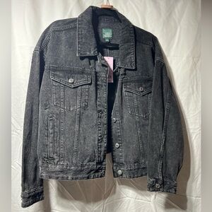 Black denim jacket minimum distressed, Women's Denim Jacket - Wild Fable™